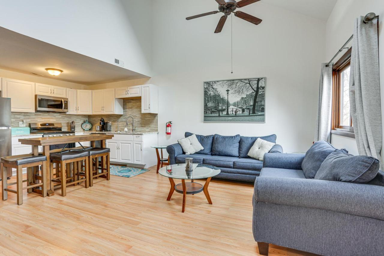 Vernon Township Condo With Balcony Near Ski Lifts! 외부 사진
