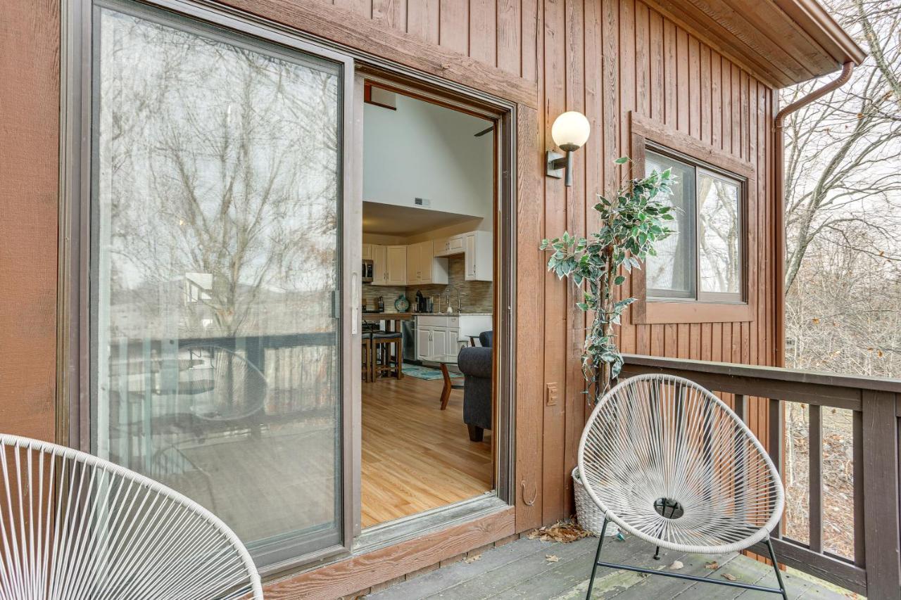 Vernon Township Condo With Balcony Near Ski Lifts! 외부 사진