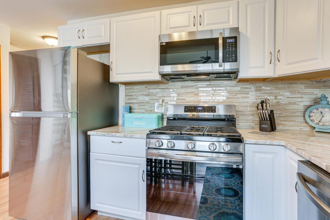 Vernon Township Condo With Balcony Near Ski Lifts! 외부 사진